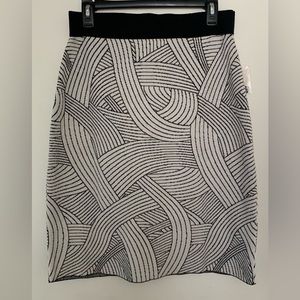 Maeve Swirl Skirt.  Black and White.  Stretch Waist.  Size Large. NWT‎
